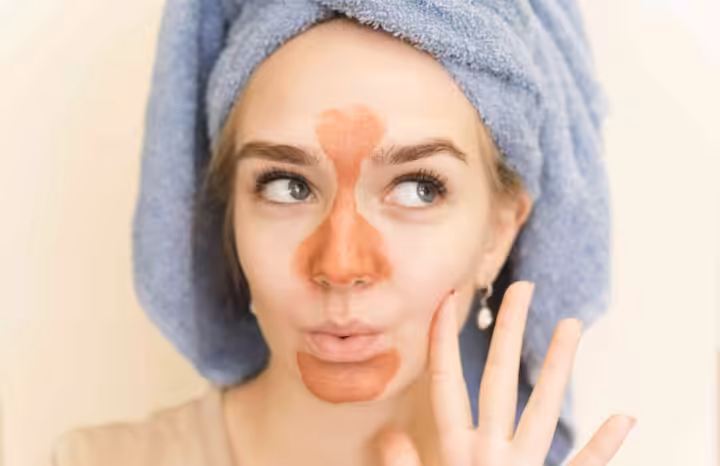 Mischhaut pflegen: Die richtige Routine für eine klare Haut